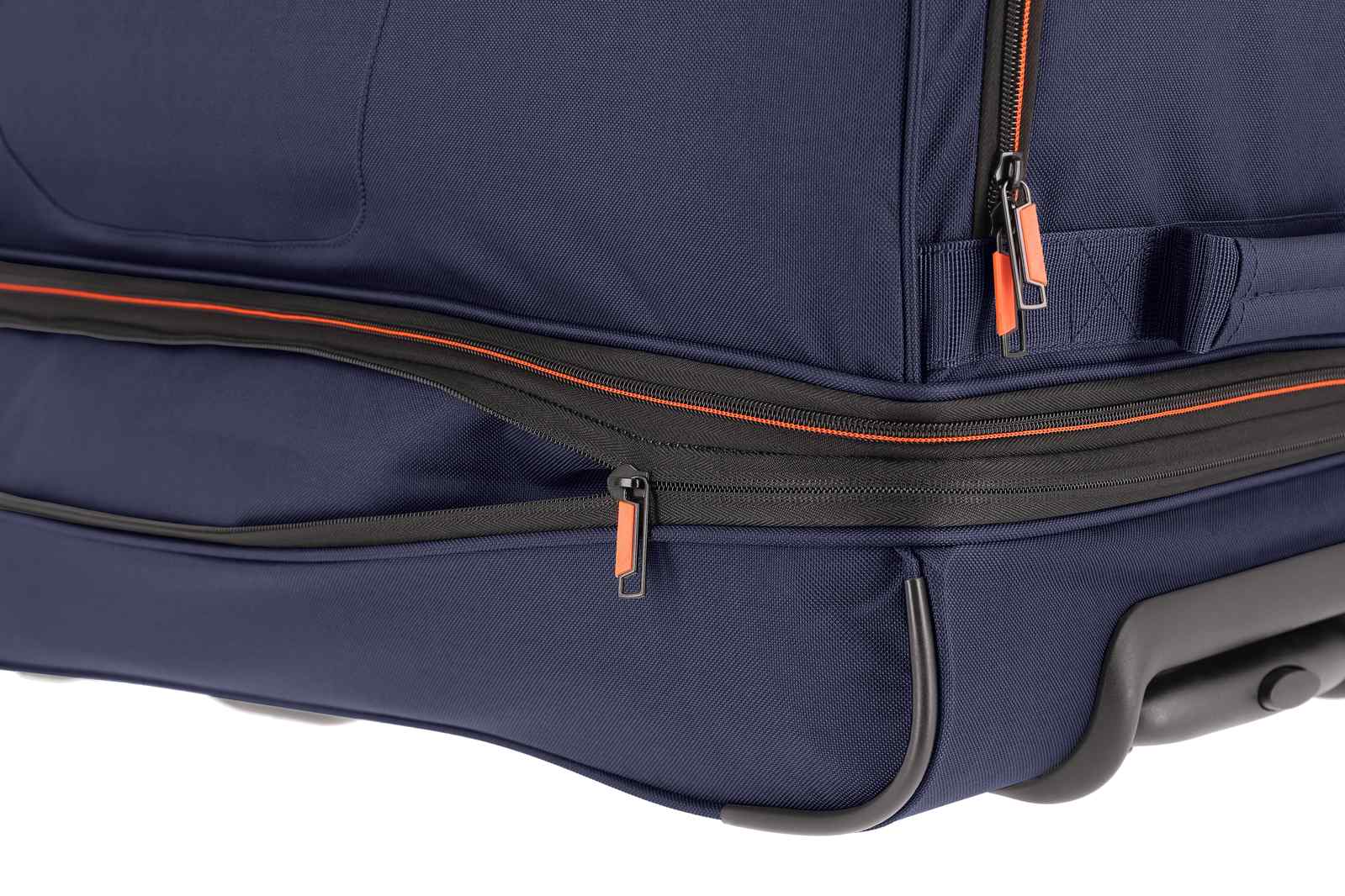 Travelite Basics Wheeled Duffle 70 Expandable 82 liter 96276 20 donkerblauw detail